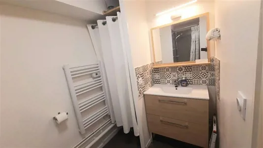 Apartments in Lyon - photo 2