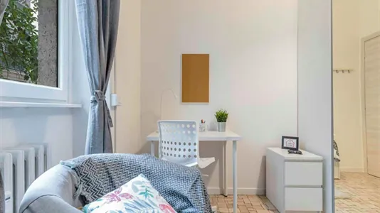 Rooms in Milano Zona 8 - Fiera, Gallaratese, Quarto Oggiaro - photo 4