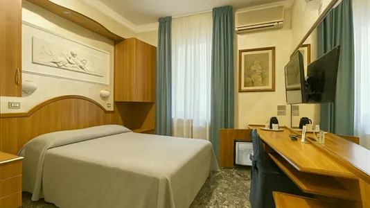 Rooms in Novara - photo 1