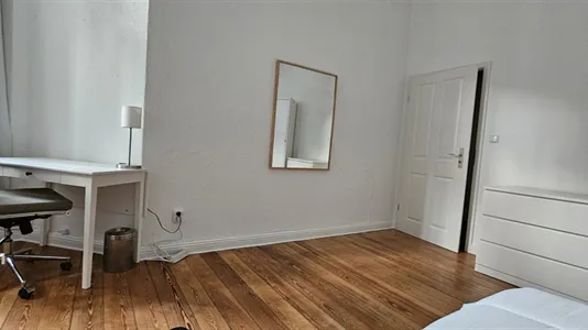 Rooms in Berlin Charlottenburg-Wilmersdorf - photo 9