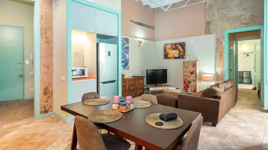 Apartments in Barcelona Ciutat Vella - photo 2