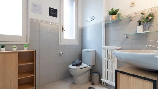 Rooms in Madrid Tetuán - photo 8