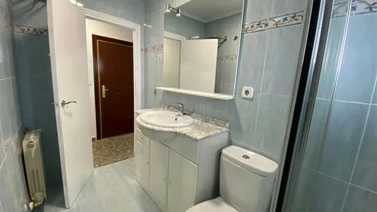 Rooms in Adaro - photo 6