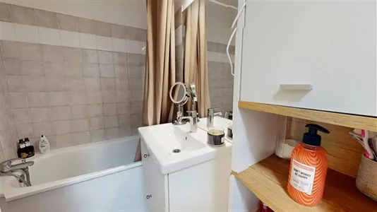 Apartments in Lyon - photo 9