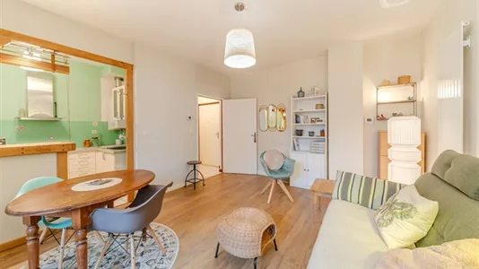 Apartments in Lyon - photo 2