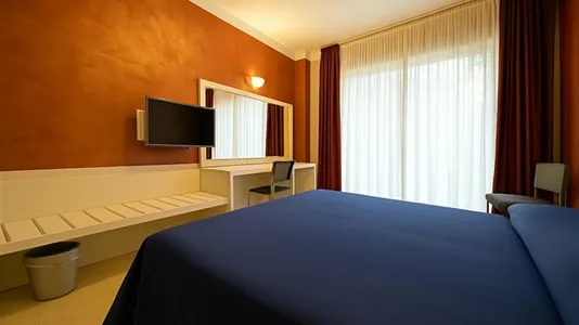 Rooms in Novara - photo 1