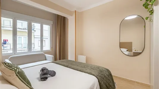 Rooms in Granada - photo 3