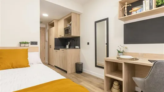 Apartments in Madrid Moncloa-Aravaca - photo 1