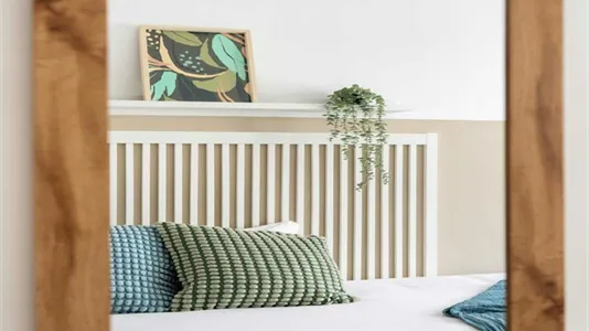 Rooms in Madrid Retiro - photo 1