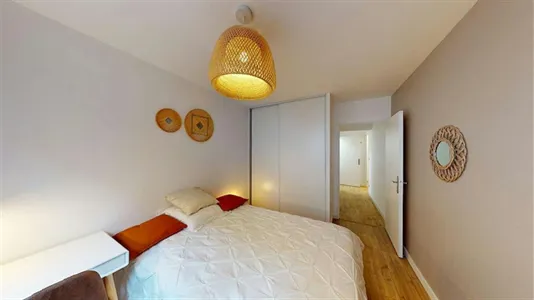 Rooms in Lyon - photo 2
