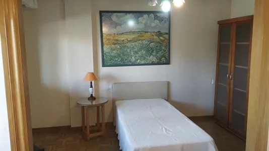 Rooms in Zaragoza - photo 4