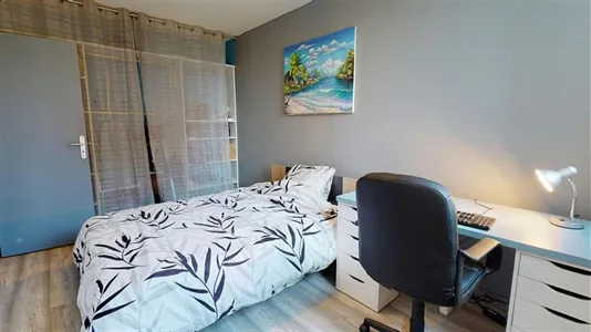 Apartments in Lyon - photo 9