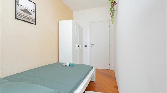 Rooms in Milano Zona 8 - Fiera, Gallaratese, Quarto Oggiaro - photo 5