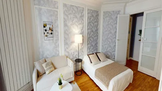 Rooms in Paris 16ème arrondissement (South) - photo 4
