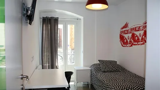 Rooms in Madrid Centro - photo 1