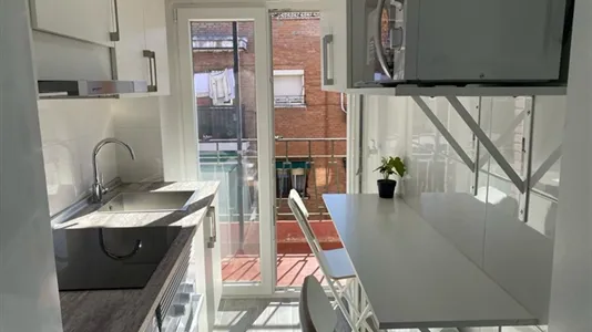 Rooms in Adaro - photo 10