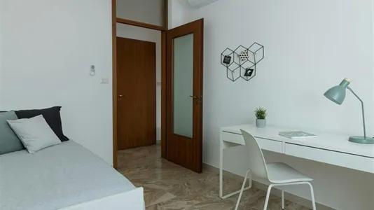 Rooms in Verona - photo 8