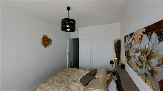 Rooms in Saint-Julien-en-Genevois - photo 2