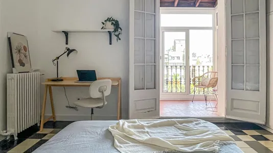 Rooms in Barcelona Eixample - photo 7