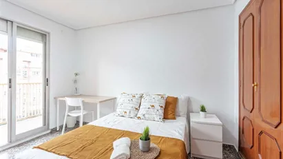 Room for rent in La Torre, Comunidad Valenciana