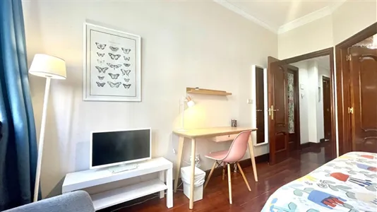 Rooms in Bilbao - photo 9