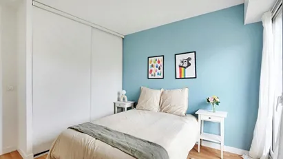 Room for rent in Boulogne-Billancourt, Île-de-France