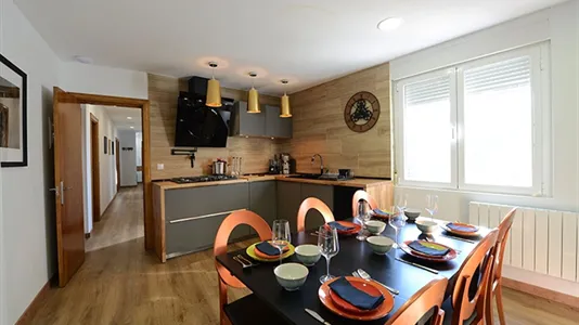 Rooms in Bilbao - photo 6