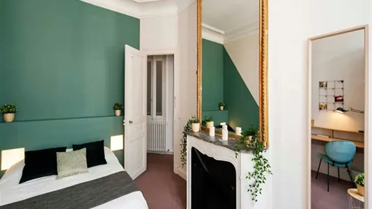 Rooms in Paris 17ème arrondissement - photo 3