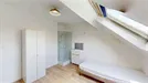 Room for rent, Lille, Hauts-de-France, &lt;span class=&quot;blurred street&quot; onclick=&quot;ProcessAdRequest(13373969)&quot;&gt;&lt;span class=&quot;hint&quot;&gt;See streetname&lt;/span&gt;[xxxxxxxxxxxxx]&lt;/span&gt;
