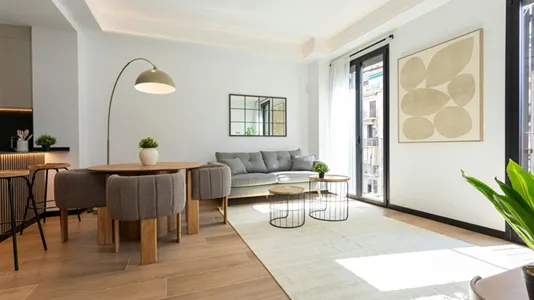 Apartments in Barcelona Eixample - photo 5