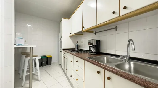 Rooms in Barcelona Sants-Montjuïc - photo 6