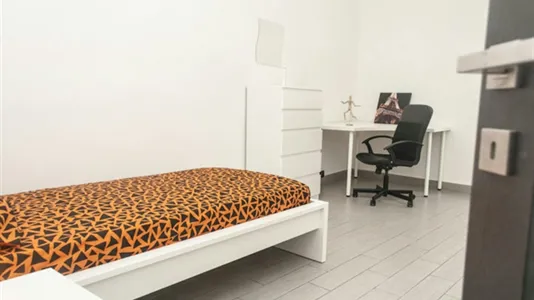 Rooms in Turin - photo 2