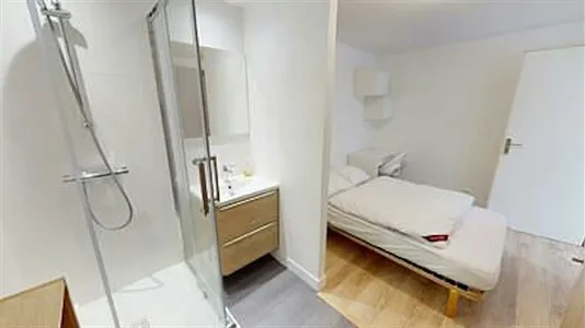 Rooms in Poitiers - photo 2