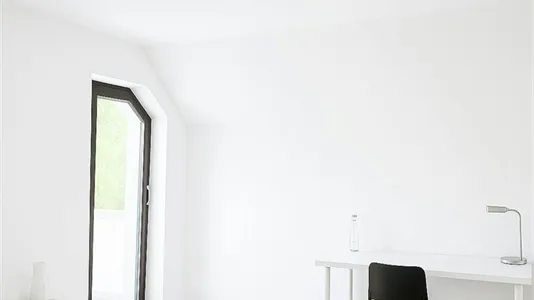 Rooms in Munich Thalkirchen-Obersendling-Forstenried-Fürstenried-Solln - photo 2