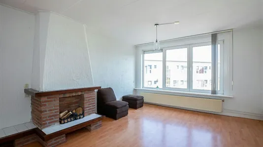 Apartments in Location is not specified - photo 6