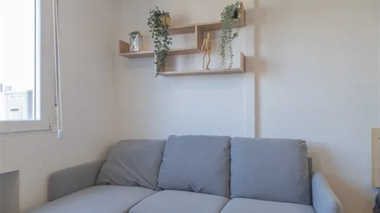 Rooms in Madrid Centro - photo 3