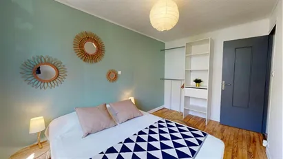 Room for rent in Grenoble, Auvergne-Rhône-Alpes