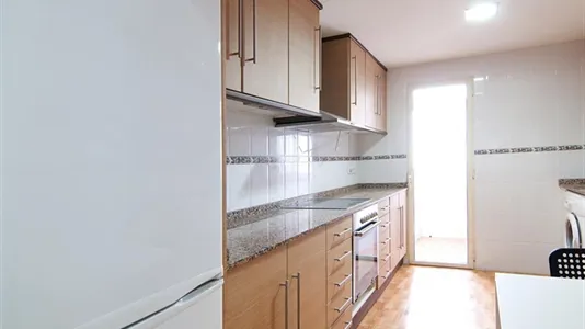 Rooms in Valencia Extramurs - photo 10