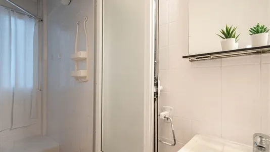 Rooms in Barcelona Eixample - photo 10