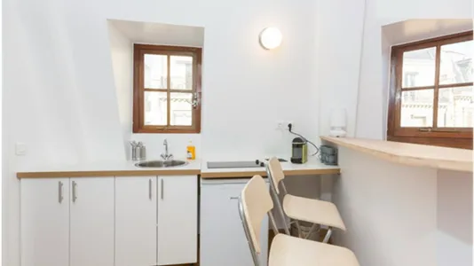 Apartments in Paris 8ème arrondissement - photo 6