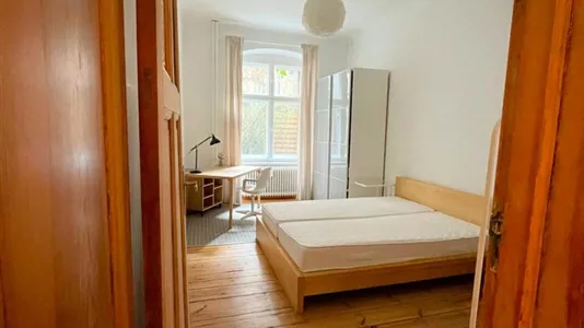 Apartments in Berlin Charlottenburg-Wilmersdorf - photo 3