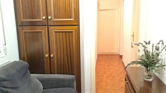 Rooms in Barcelona Sants-Montjuïc - photo 10