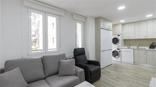 Rooms in Madrid Ciudad Lineal - photo 10