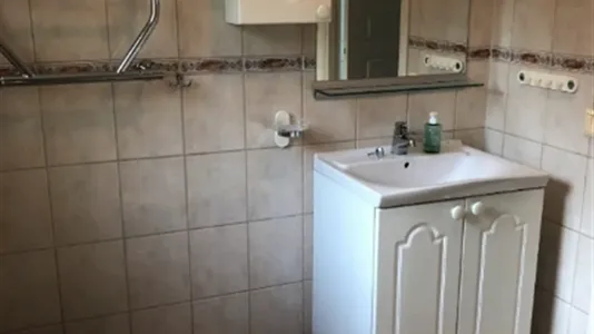 Houses in Salem - photo 13