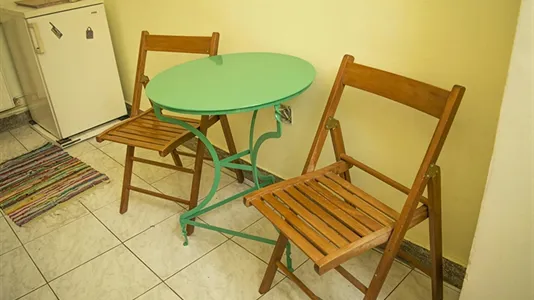 Rooms in Athens Monastiraki - photo 8