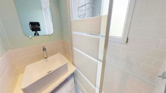 Rooms in Paris 17ème arrondissement - photo 9