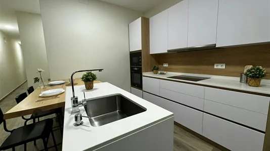 Rooms in Madrid Centro - photo 9