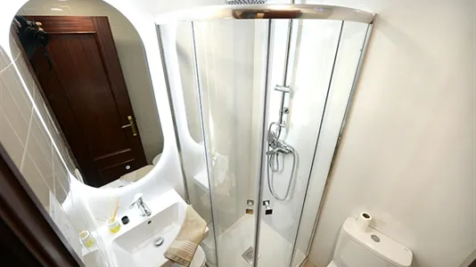 Rooms in Bilbao - photo 10