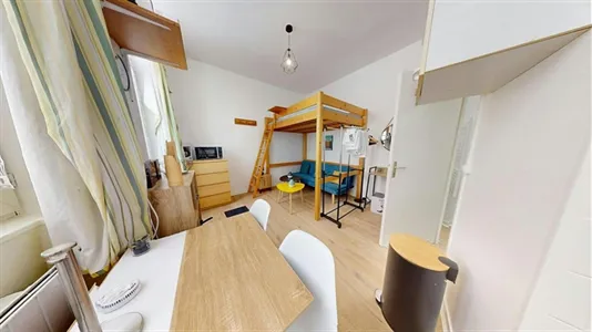 Apartments in Lyon - photo 3