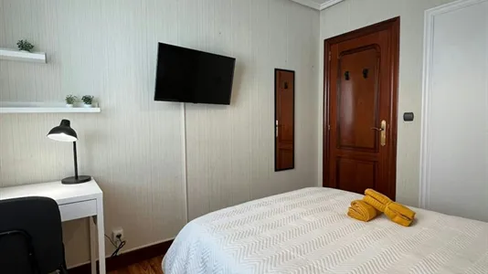 Rooms in Bilbao - photo 5